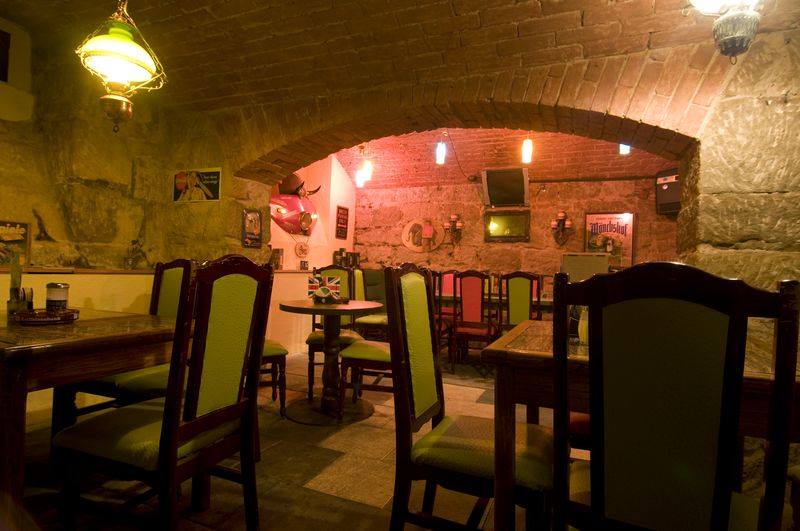 Nagelstamm & Trinkspiele